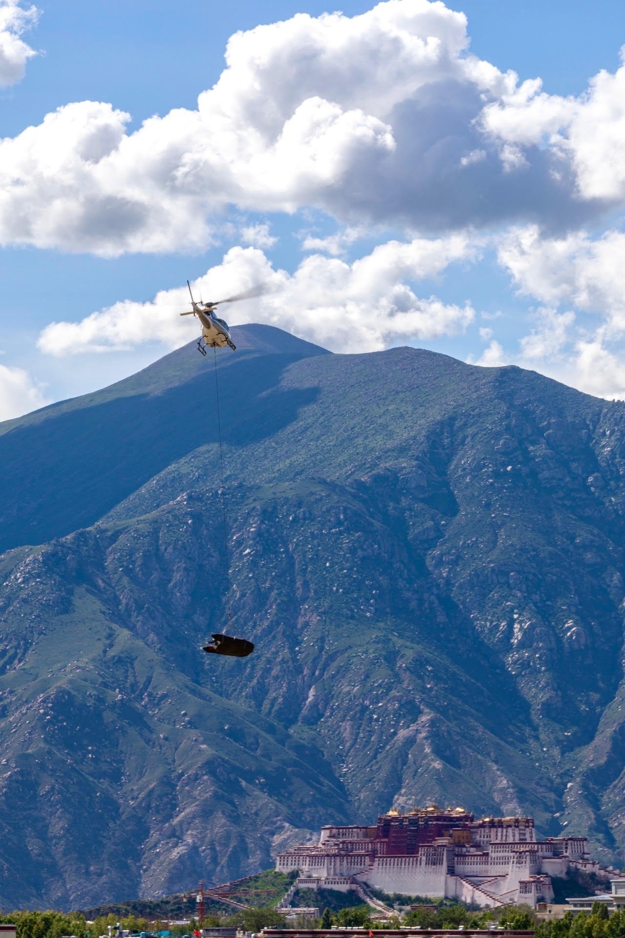 包含高原空中跑,挑战大气层的极限运动的词条 包含高原空中跑,挑战大气层的极限运动的词条