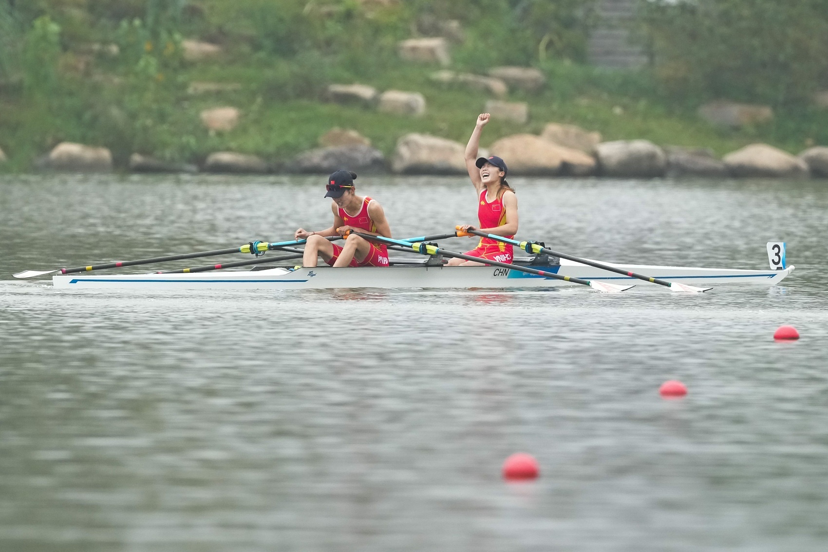 赛艇锦标赛：水上速度与耐力的较量的简单介绍