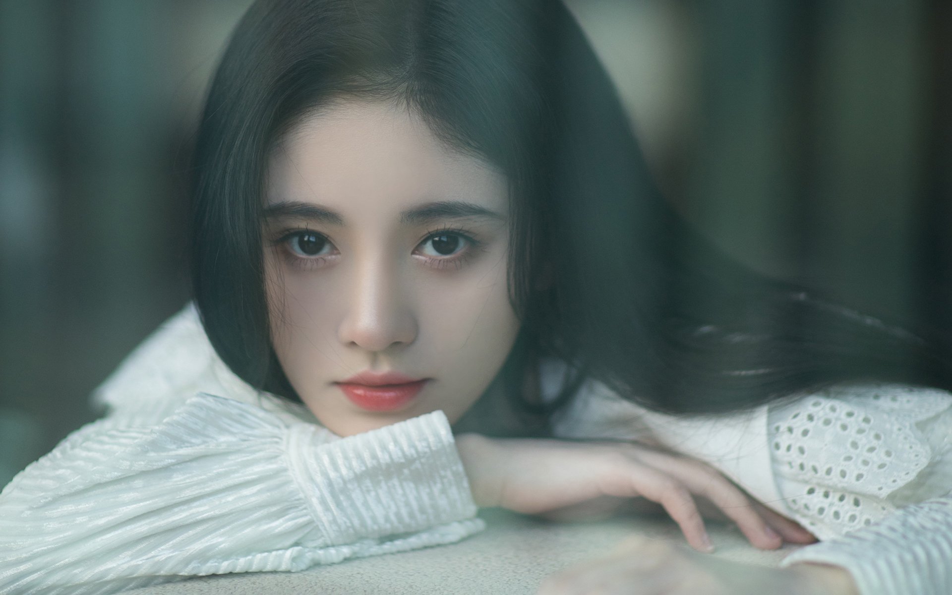 季后赛中，库里连续10场投出超过5个三分，刷新个人季后赛纪录！，库里季后赛生涯最高分是多少